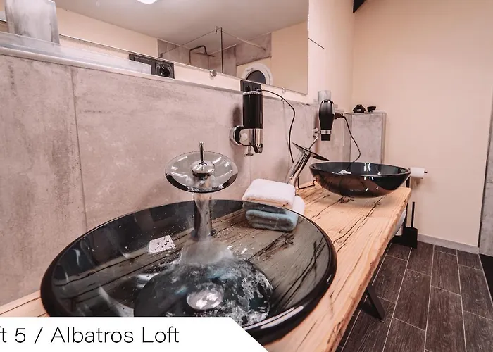 Events And * Neustadt