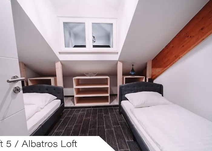 Events And アパート *